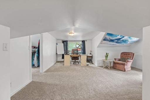 77 Stevens Street E, Saint Paul, MN 55107