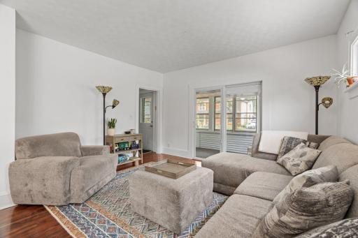 77 Stevens Street E, Saint Paul, MN 55107