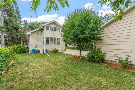 77 Stevens Street E, Saint Paul, MN 55107