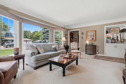 5045 Oxford Avenue, Minneapolis, MN 55436