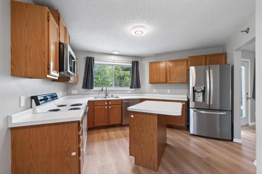 14_2494_Wilshire_1514_mls.jpg