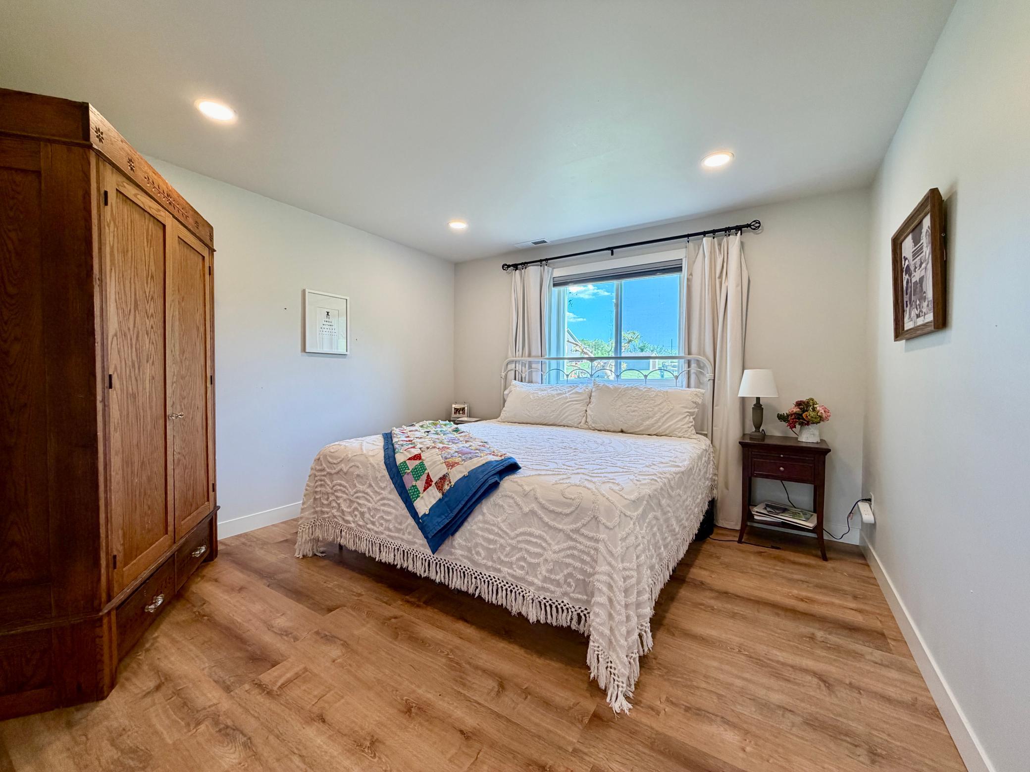 guest house basement bedroom