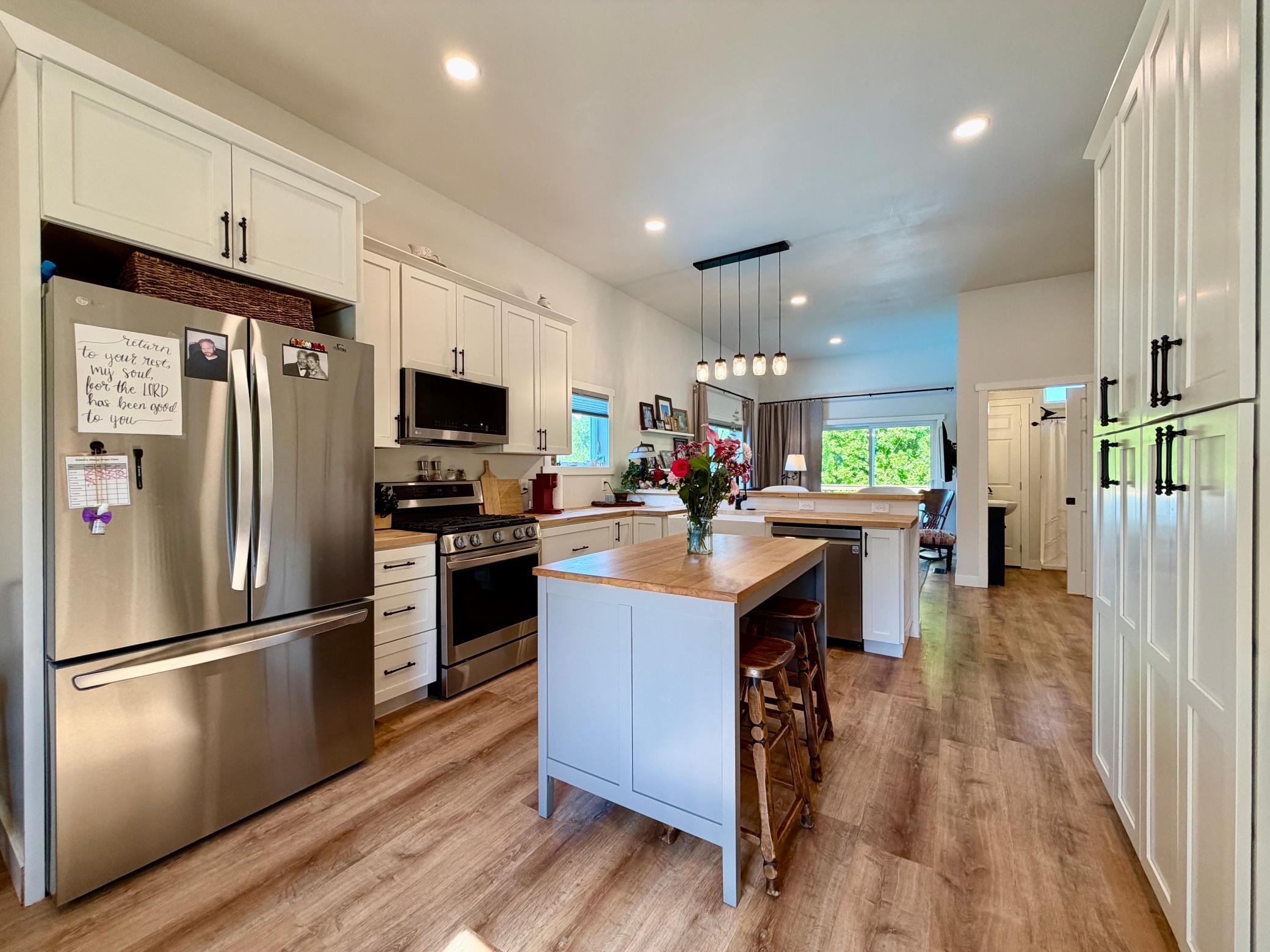 guest house kitchen 2