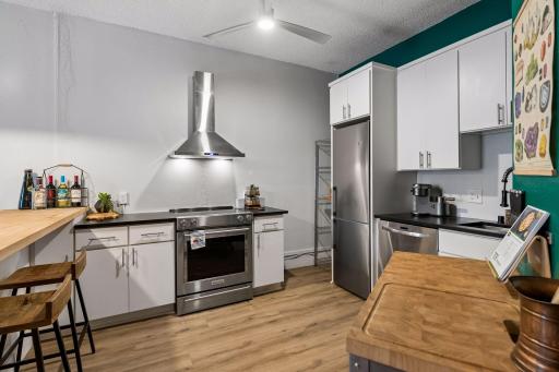 601 S 9th Street, 1, Minneapolis, MN 55404
