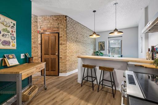 601 S 9th Street, 1, Minneapolis, MN 55404