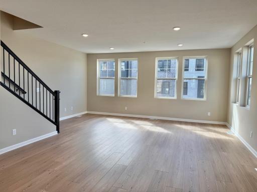 838 Woodlawn Avenue, Saint Paul, MN 55116