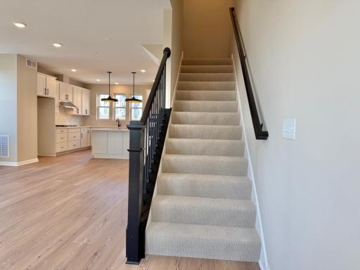 838 Woodlawn Avenue, Saint Paul, MN 55116