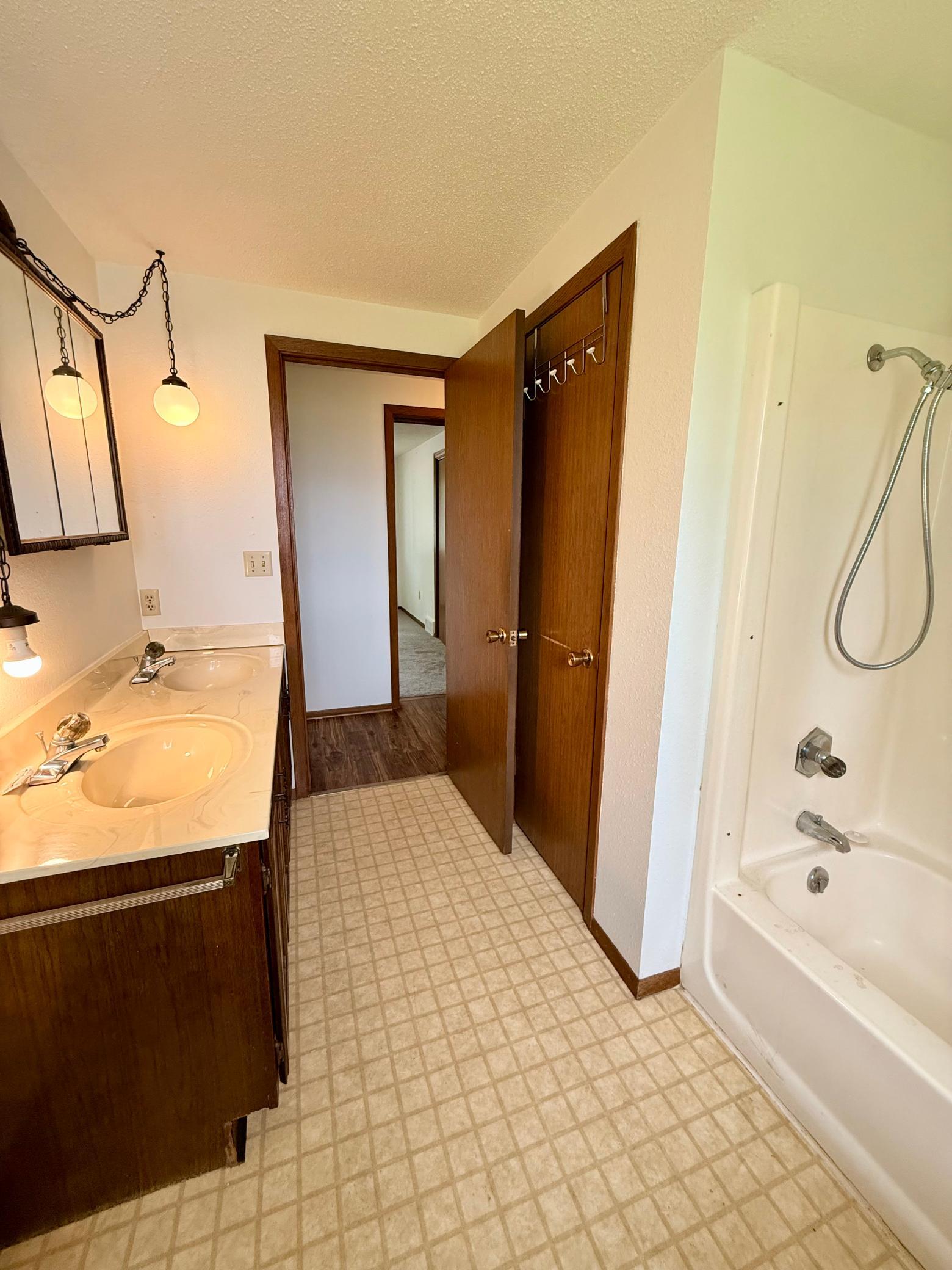 Main Floor Full Bathroom