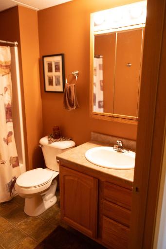 186 RUGBY POINT Road, Bottineau, ND 58318