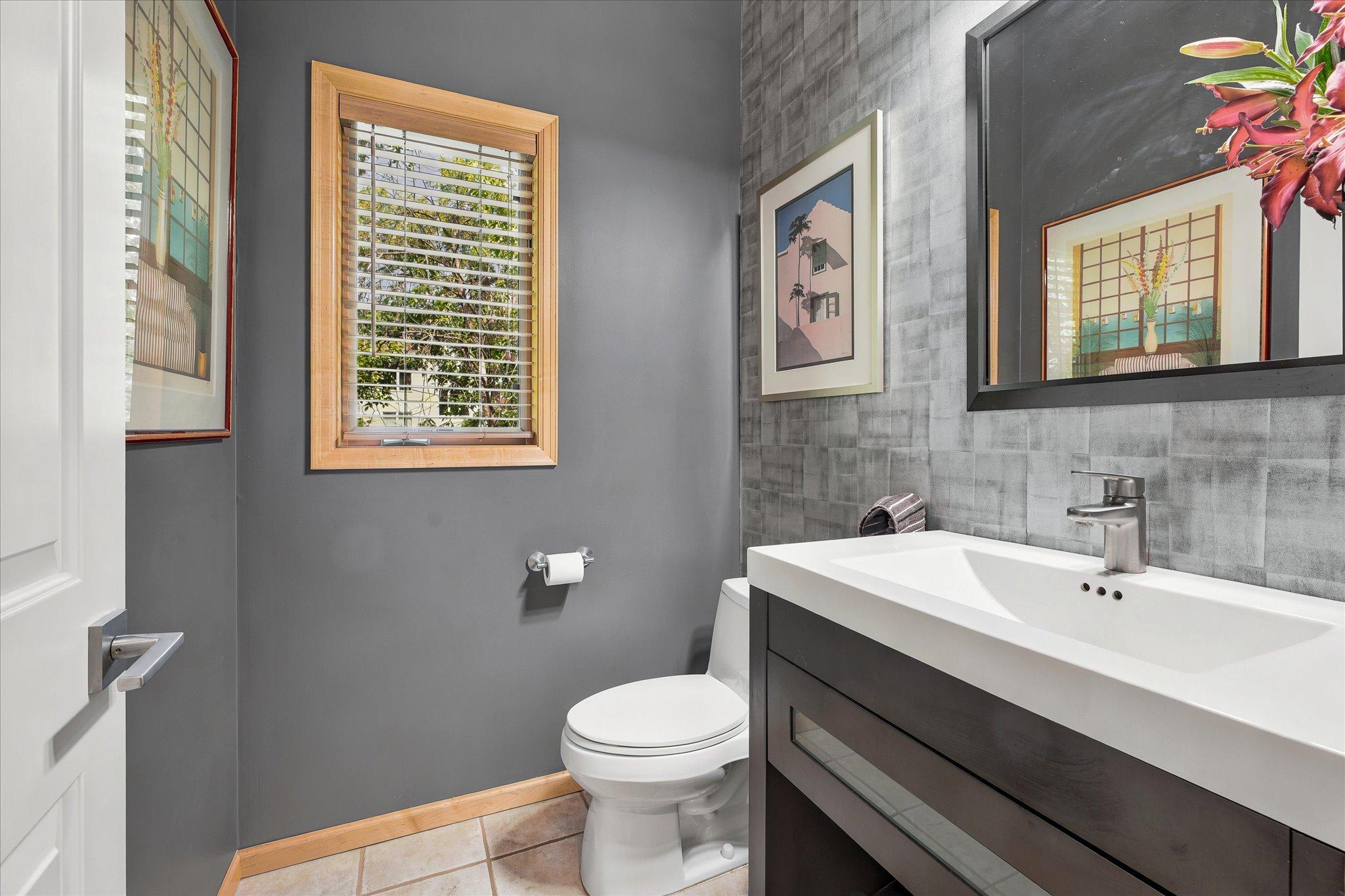 Updated 1/2 bath