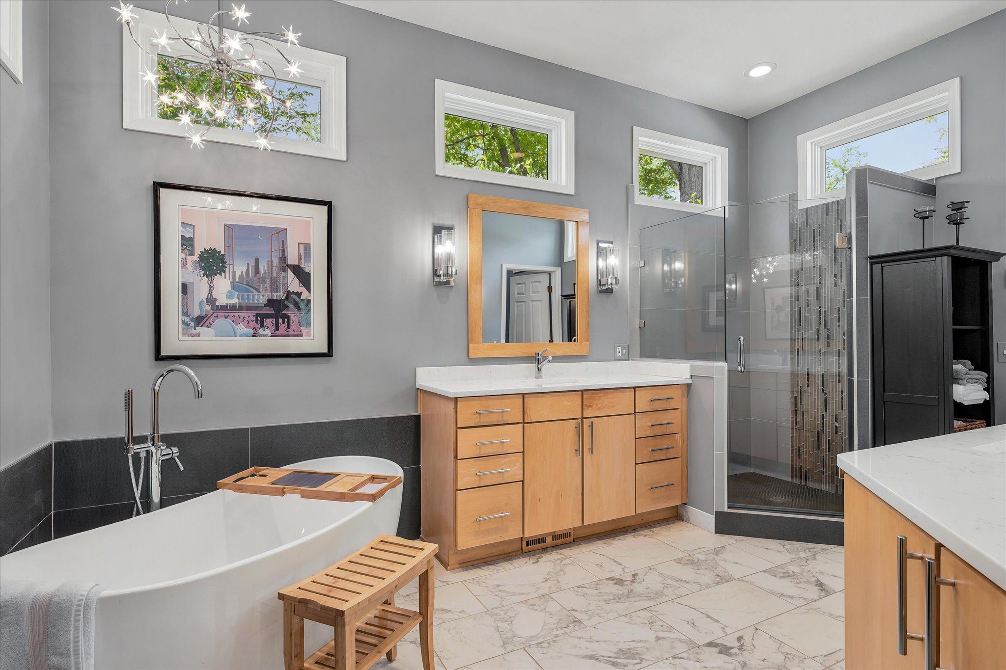 Owners updated, Tile, Full Bath