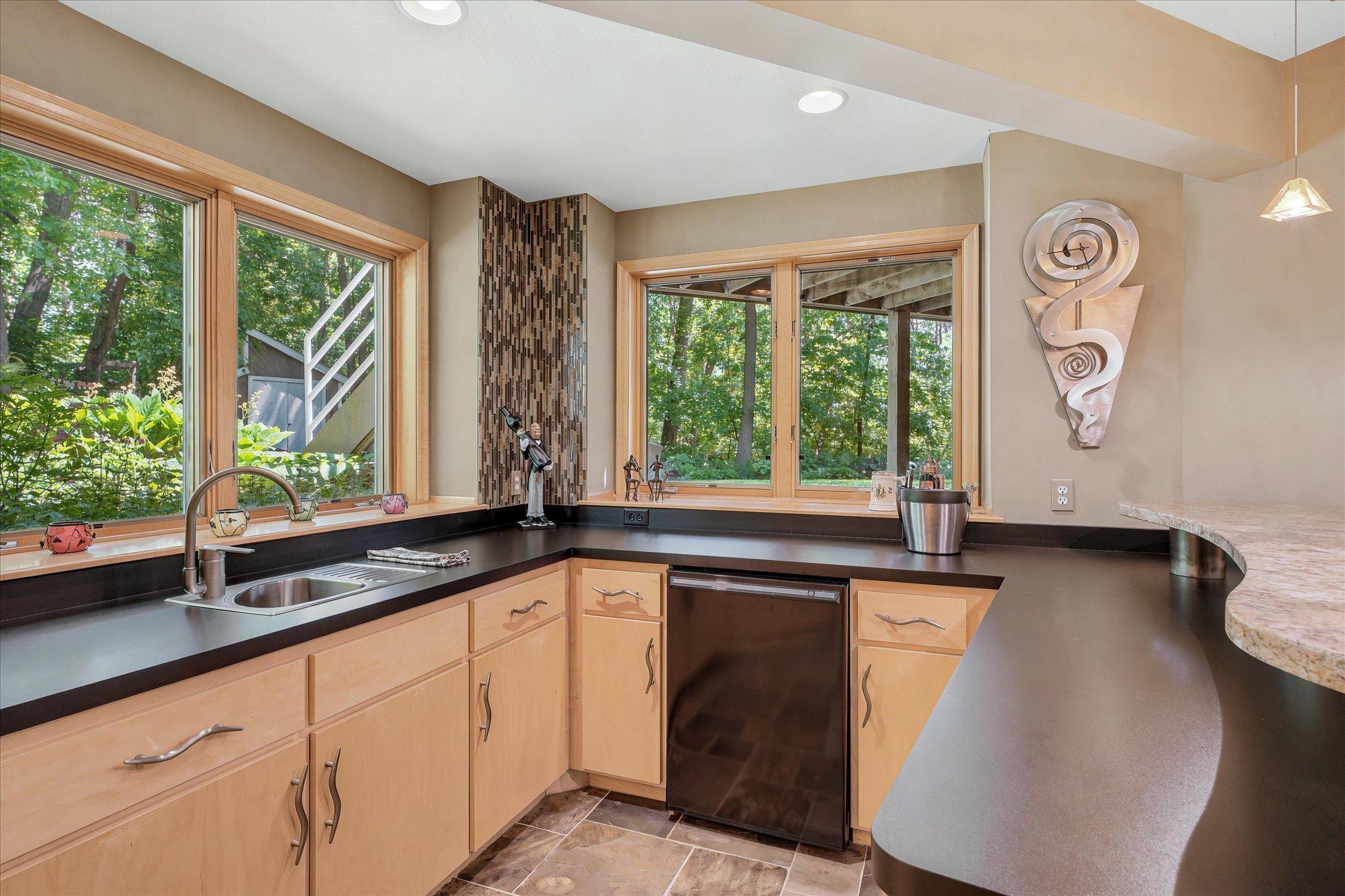 Sink, Refrigerator, Tile floors