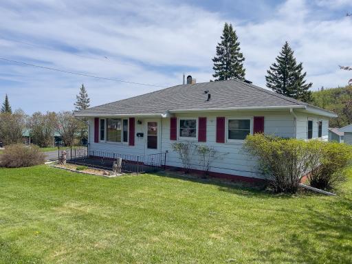 53 Banks Boulevard, Silver Bay, MN 55614