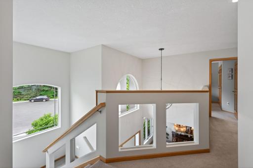 381 Del Rio Drive, Chanhassen, MN 55317