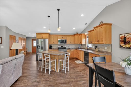 614 Dewberry Lane, Alexandria, MN 56308
