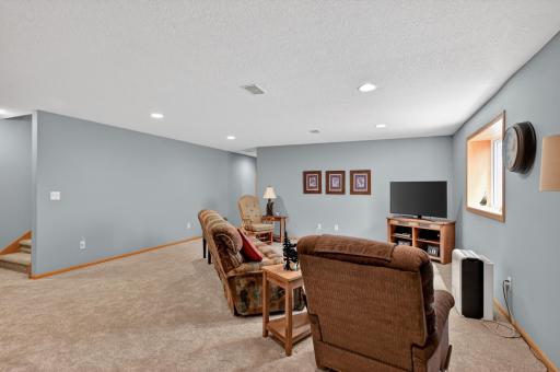 614 Dewberry Lane, Alexandria, MN 56308