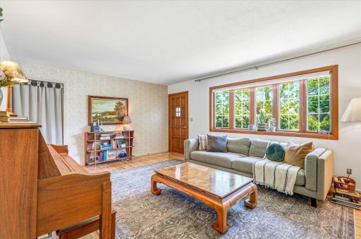 3485 Bellaire Avenue, Saint Paul, MN 55110