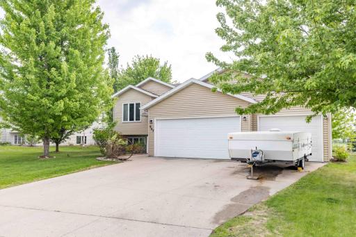 907 11th Avenue SE, Barnesville, MN 56514