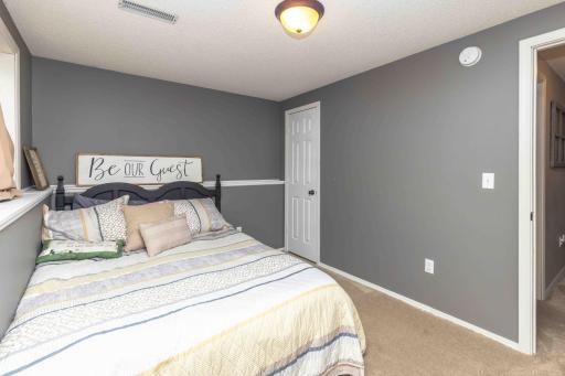 907 11th Avenue SE, Barnesville, MN 56514
