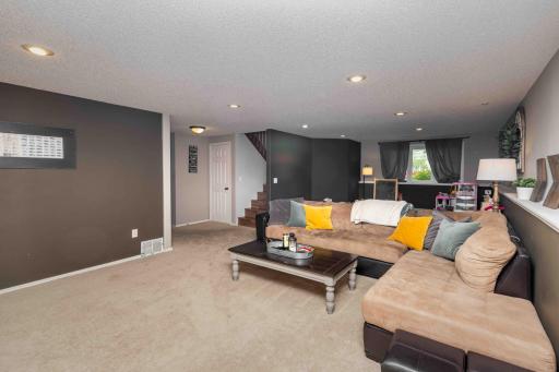 907 11th Avenue SE, Barnesville, MN 56514