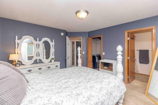 907 11th Avenue SE, Barnesville, MN 56514