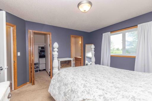 907 11th Avenue SE, Barnesville, MN 56514