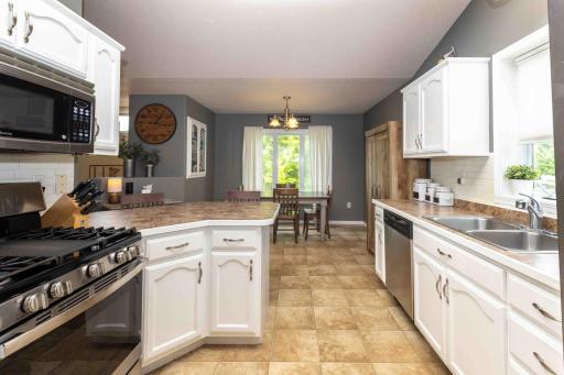 907 11th Avenue SE, Barnesville, MN 56514