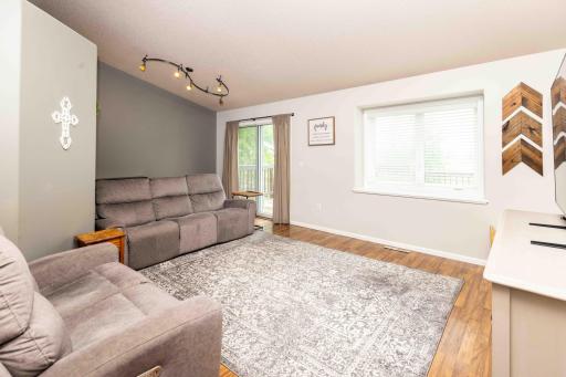 907 11th Avenue SE, Barnesville, MN 56514
