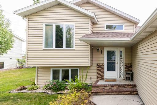 907 11th Avenue SE, Barnesville, MN 56514