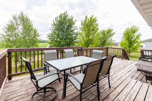 907 11th Avenue SE, Barnesville, MN 56514