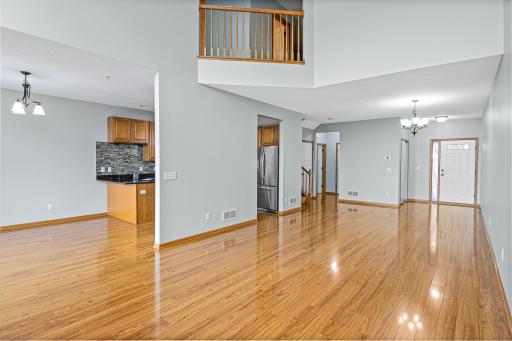 10174 Indigo Drive, Eden Prairie, MN 55347