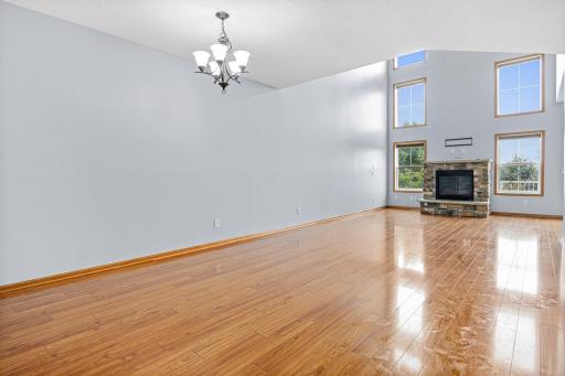 10174 Indigo Drive, Eden Prairie, MN 55347