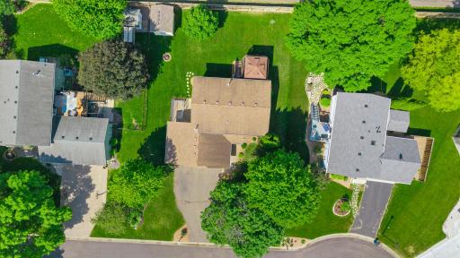 Well cared for and maintained Home. Pride of Ownership shines throughout!