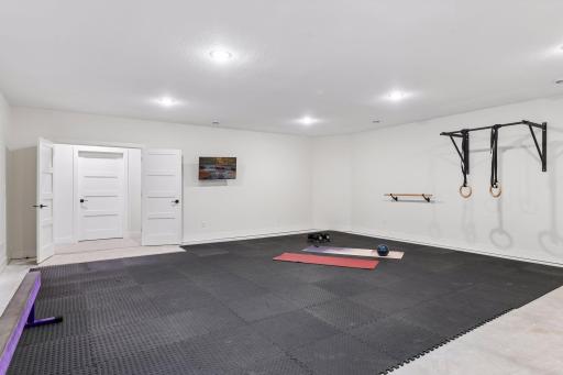 8182 Waterset Circle, Mound, MN 55364