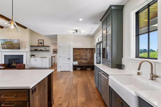 8182 Waterset Circle, Mound, MN 55364