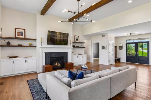8182 Waterset Circle, Mound, MN 55364