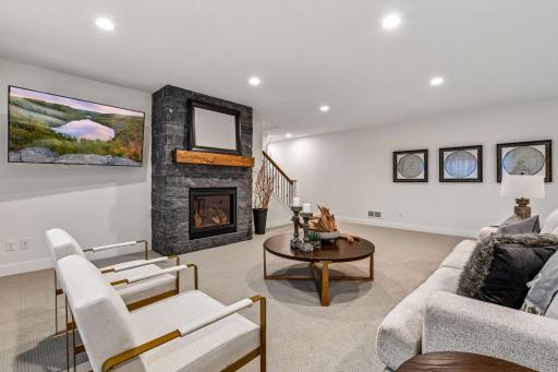 8182 Waterset Circle, Mound, MN 55364