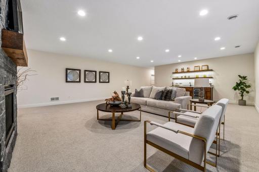 8182 Waterset Circle, Mound, MN 55364