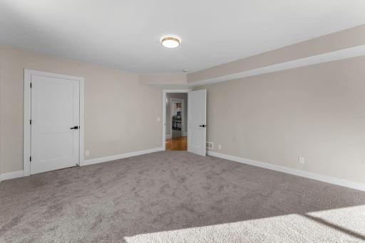 2320 Humboldt Avenue S, Minneapolis, MN 55405