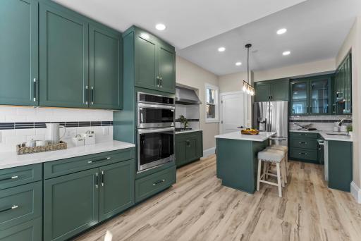 2320 Humboldt Avenue S, Minneapolis, MN 55405