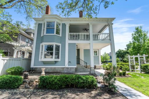 2320 Humboldt Avenue S, Minneapolis, MN 55405