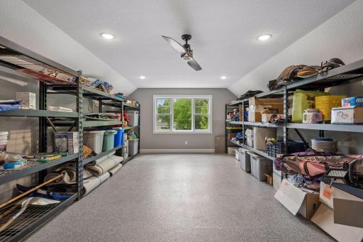 511 N Shore Drive, Waverly, MN 55390
