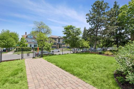 2700 Pillsbury Avenue S, Minneapolis, MN 55408