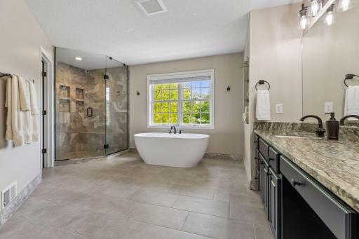 1981 Topaz Drive, Chanhassen, MN 55317