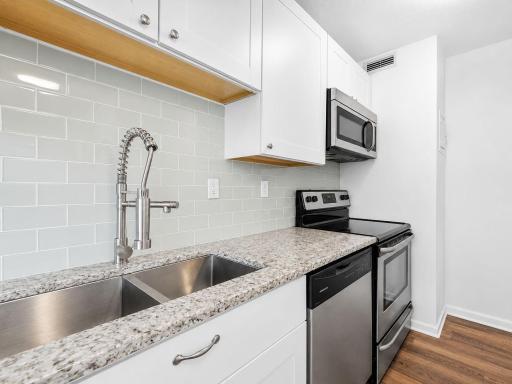 15 S 1st Street, A410, Minneapolis, MN 55401