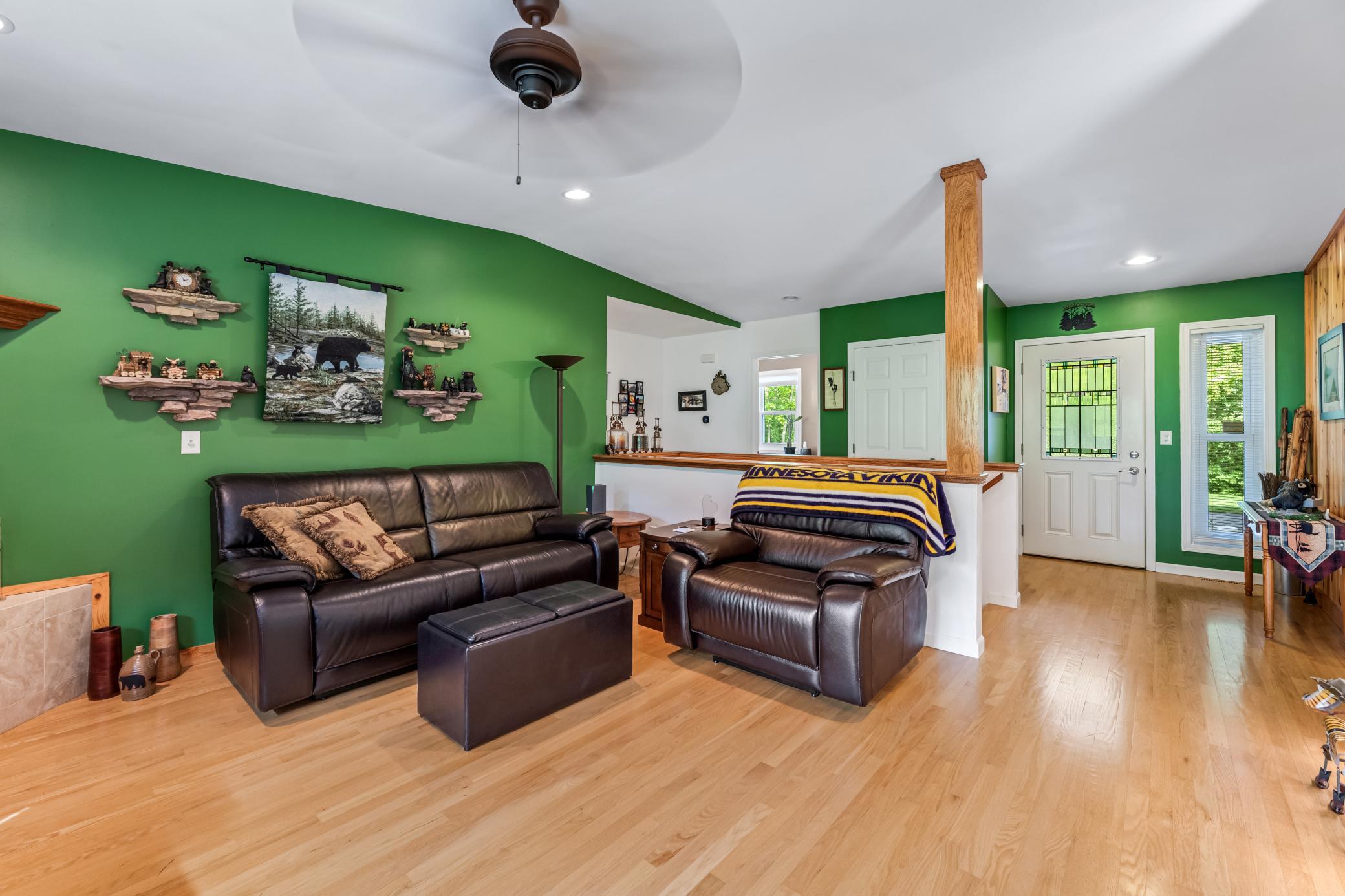 05 living room.jpg