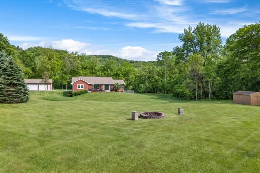 S3531 Bobcat Trail, Fountain City, WI 54629