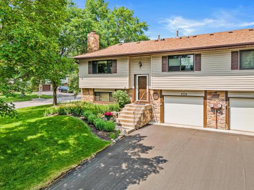 Designed with an open and functional layout, generous living spaces, and inviting outdoor areas, this home offers the perfect combination of comfort and convenience. New asphalt driveway installed in 2026.