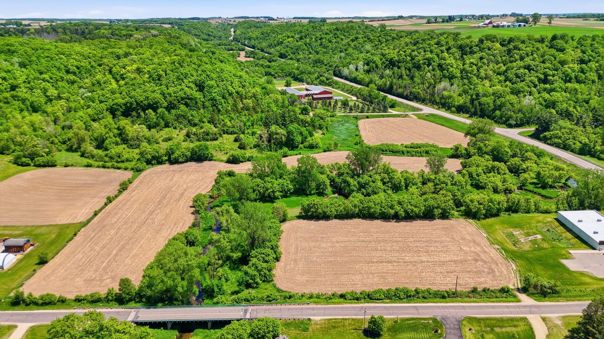 Mix of woods, tillable and creek... makes great pasture, rec land, homesite and MORE!