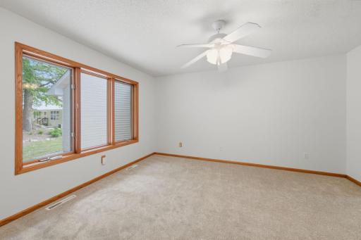 815 Wescott Square, Eagan, MN 55123
